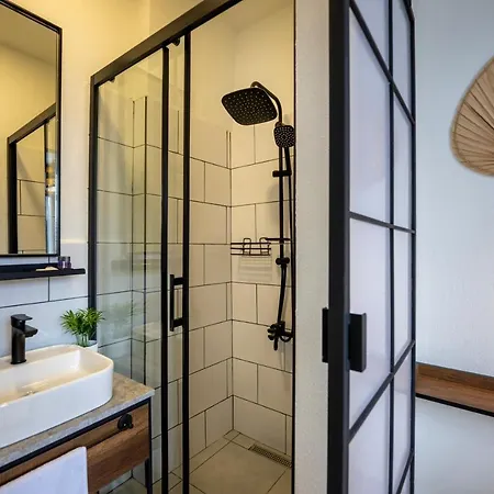 Ξενοδοχείο The Easy Verandah